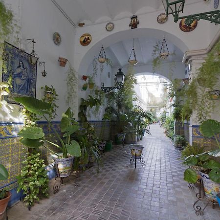 Castilla Triana Courtyard By Valcambre 塞维利亚 外观 照片